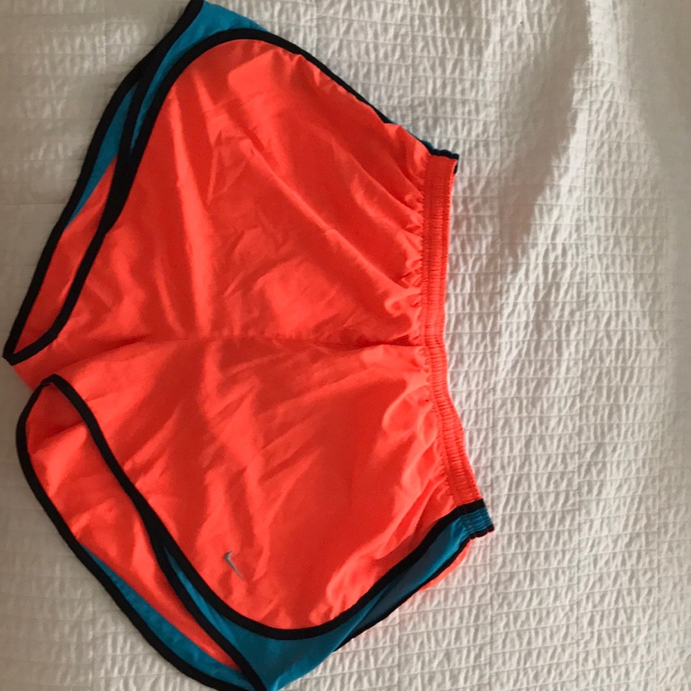 Nike Tempo Short
